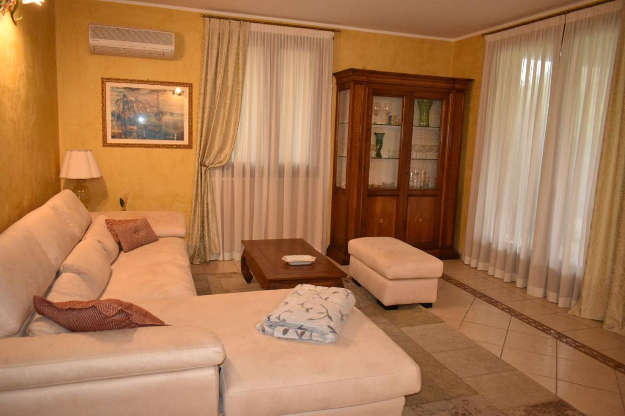 הוילה Montinelle Casa Ulivo מראה חיצוני תמונה